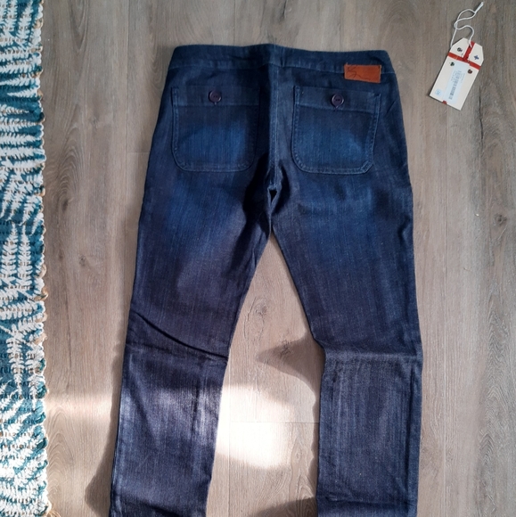 Jeans - Picture 6 of 10